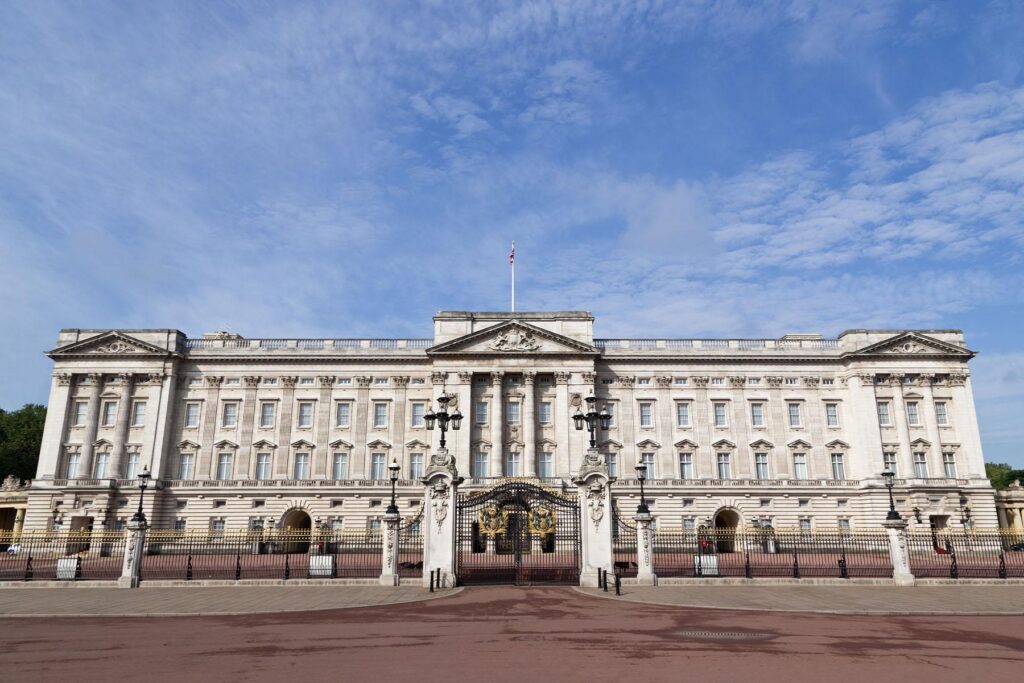 London: Buckingham Palace, Westminster Abbey and Big Ben Guided Tour