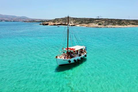 Paros