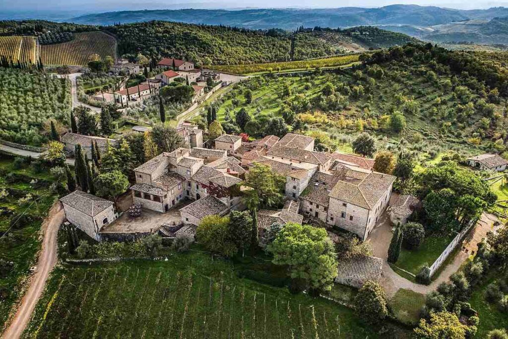 Chianti Wineries Afternoon Guided Tour with Wine Tasting and Lunch
